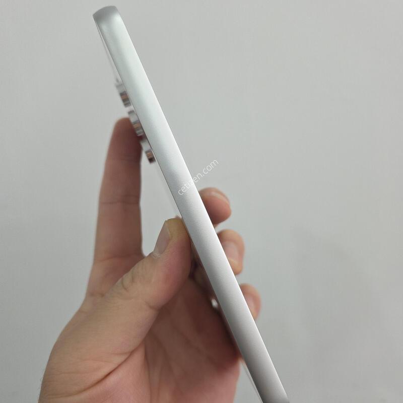 ������ ����4 128GB ȭ��Ʈ