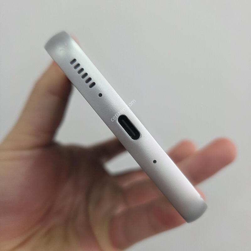 ������ ����4 128GB ȭ��Ʈ