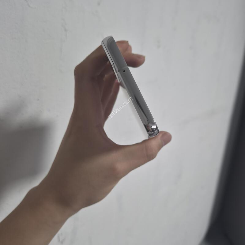 ������S22�÷��� 256GB ȭ��Ʈ