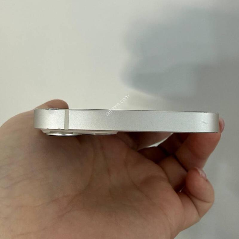 �������⽺)������13 ��Ÿ����Ʈ 128GB/85% Y1949