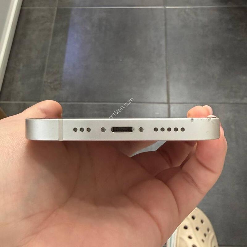 �������⽺)������13 ��Ÿ����Ʈ 128GB/85% Y1949