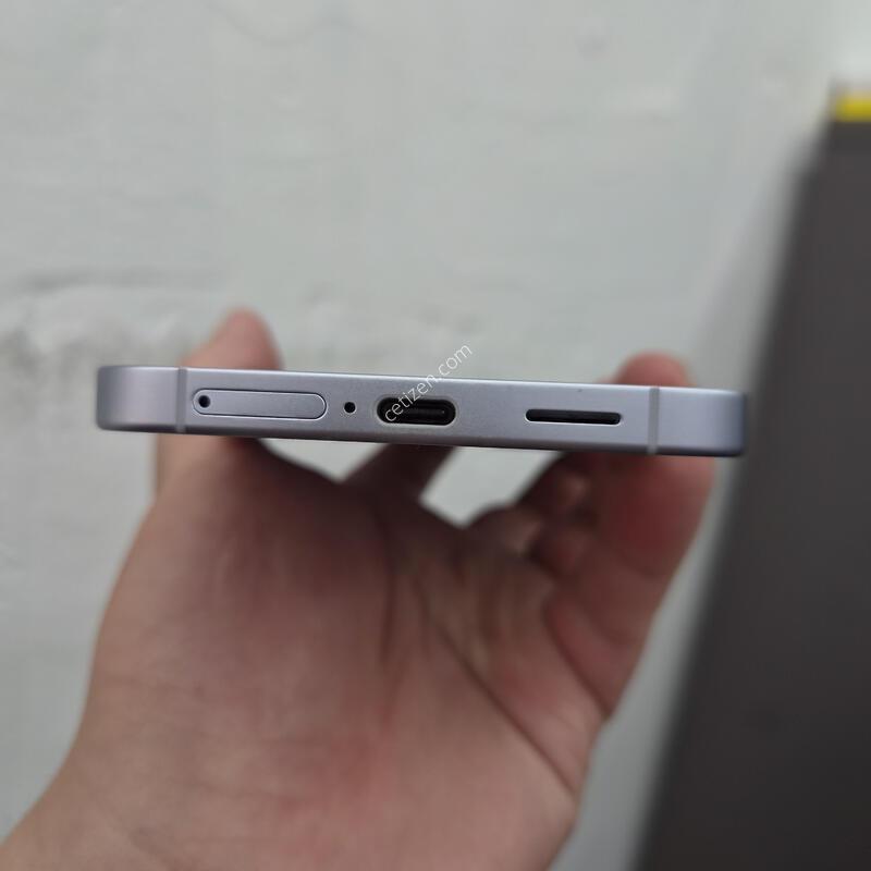 ������ S25 �÷��� ���̽����� 256G