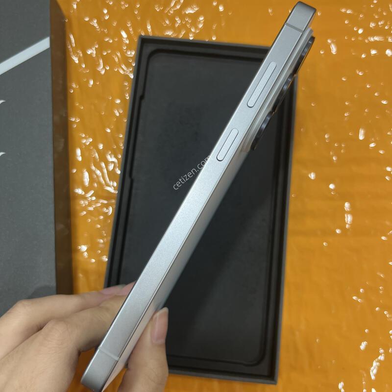 ������ S26��Ʈ�� 256g ȭ��Ʈ