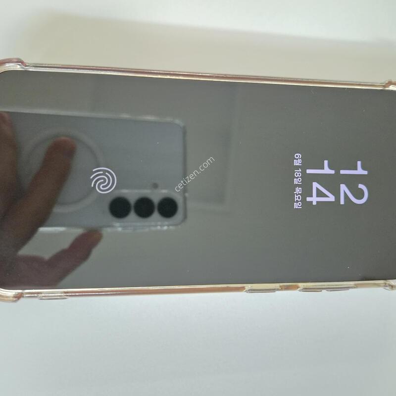 ������S 23+ �÷��� 512GB �׸�����