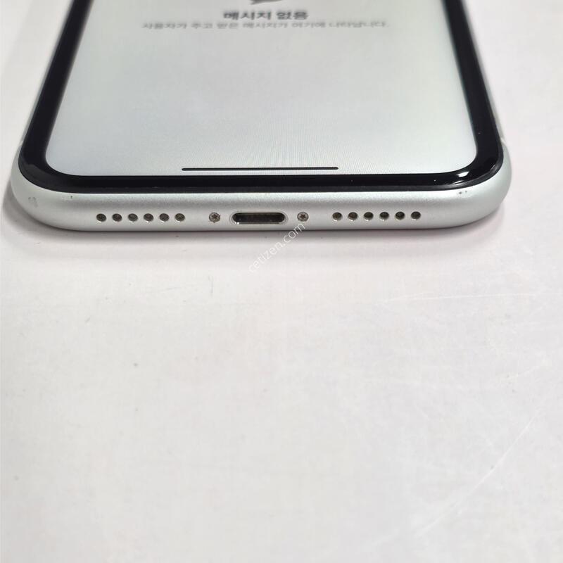 XR 64GB ȭ��Ʈ