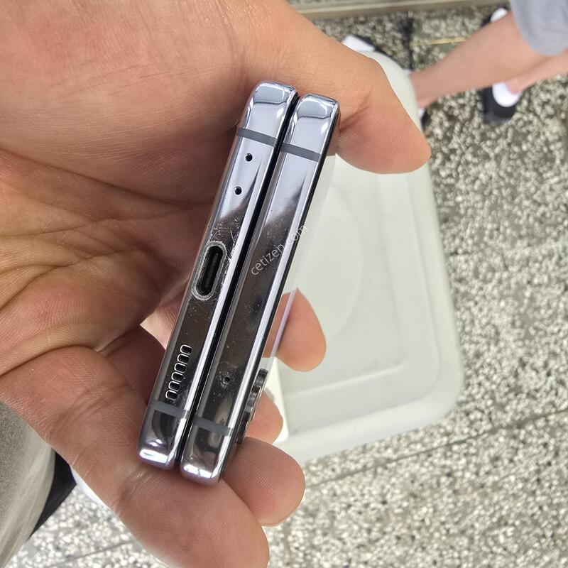 SK �ø�4(F721) 256G ������� ����� �˴ϴ�