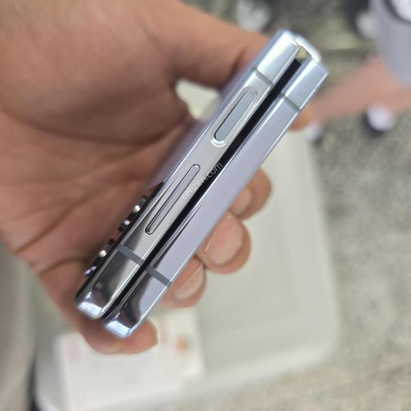 SK �ø�4(F721) 256G ������� ����� �˴ϴ�