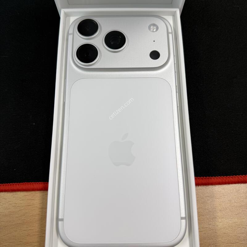 ������17���� ȭ��Ʈ �ܼ����� 256�Ⱑ