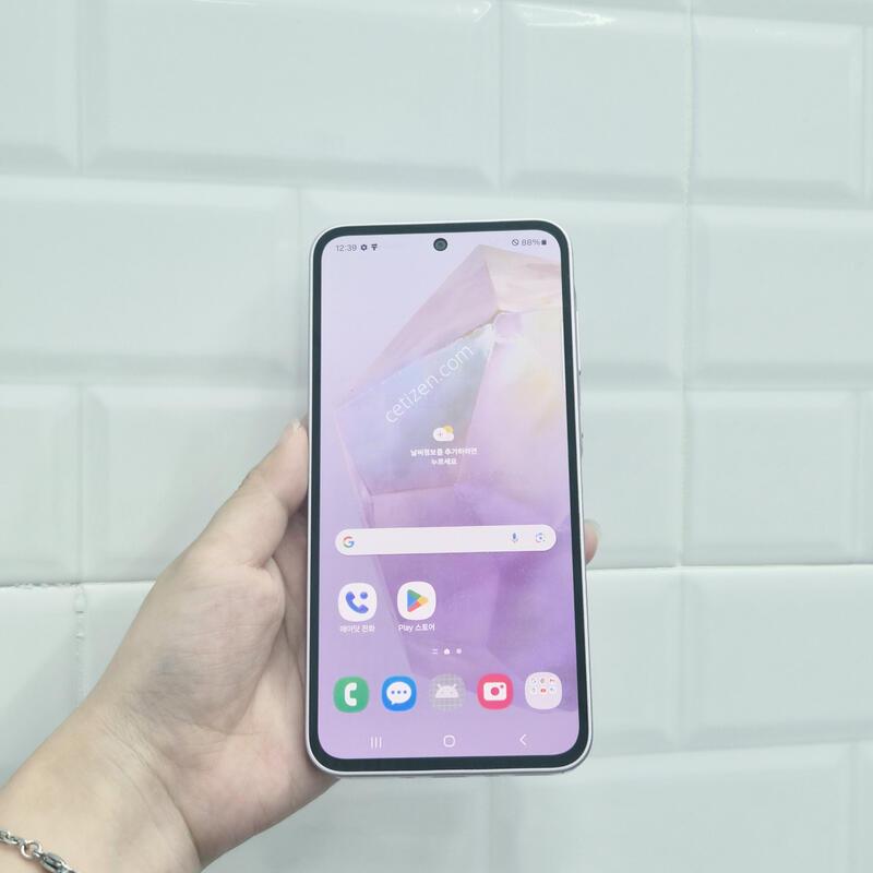 ������A35 ���϶� 128GB