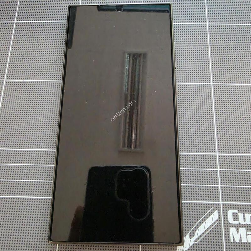 ������S24��Ʈ�� 256G �Ǹ��մϴ�.