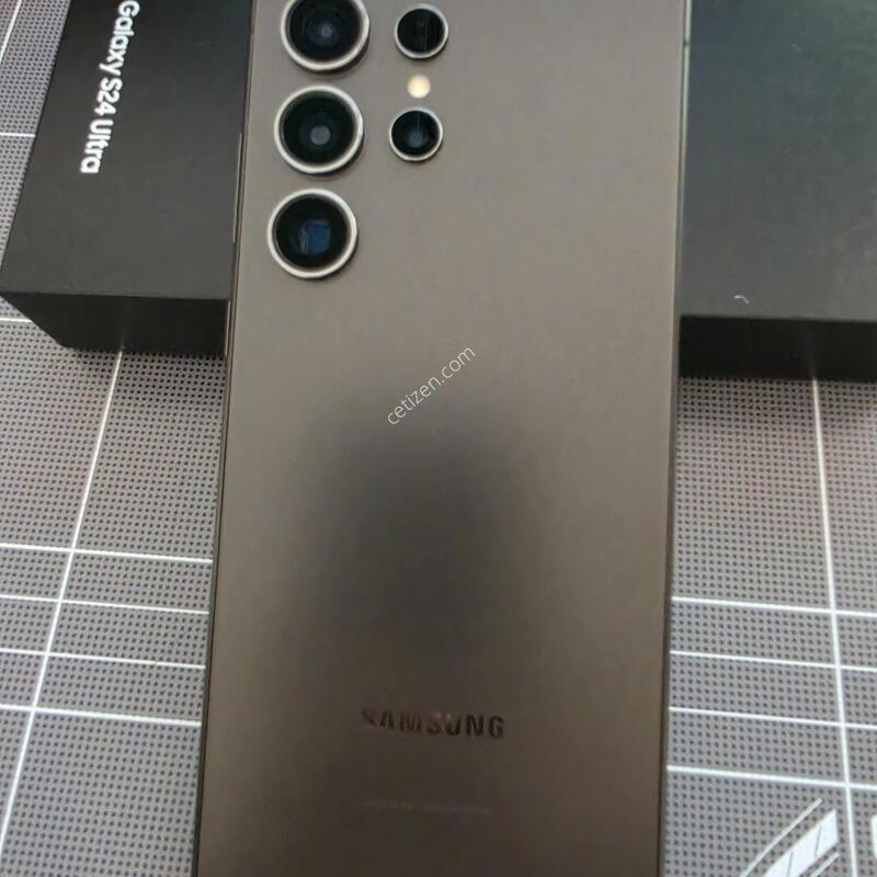 ������S24��Ʈ�� 256G �Ǹ��մϴ�.