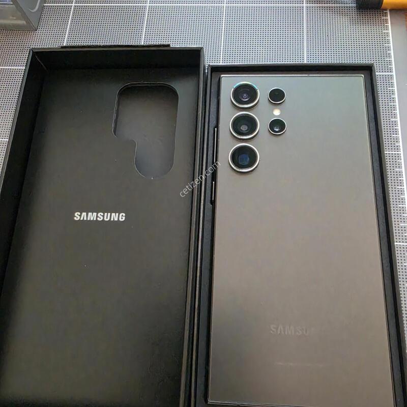 ������S24��Ʈ�� 256G �Ǹ��մϴ�.