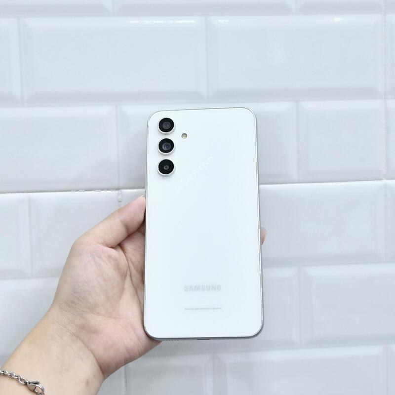 ����������4 ȭ��Ʈ 128GB