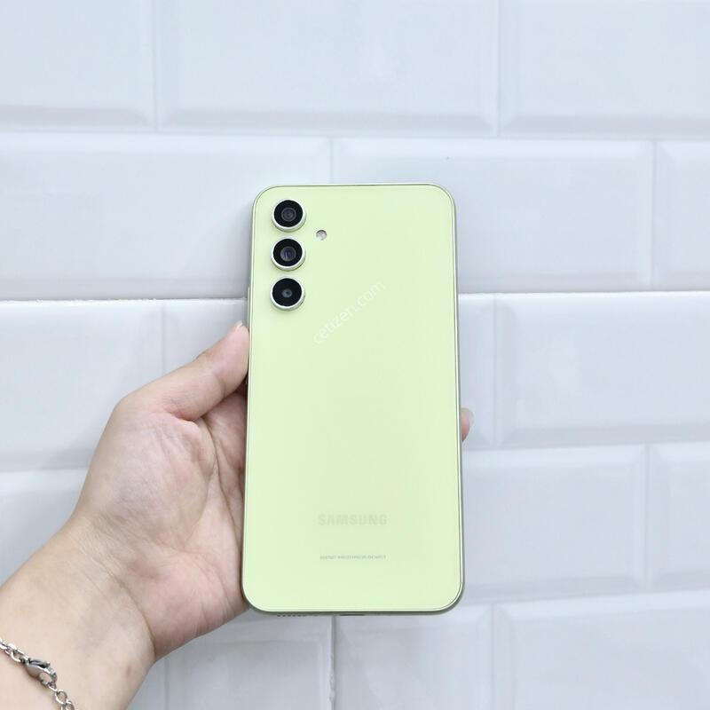 ����������4 ���� 128GB