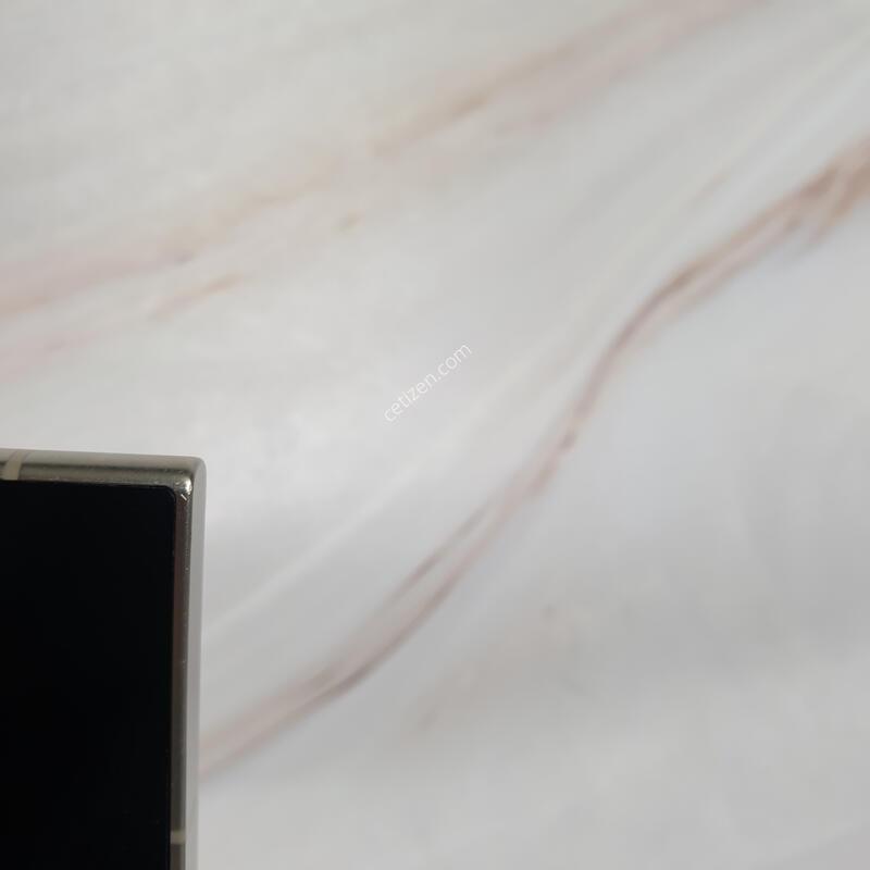 SK ������ S24��Ʈ�� ƼŸ���׷��� 512G A�� �Ǹ��մϴ�