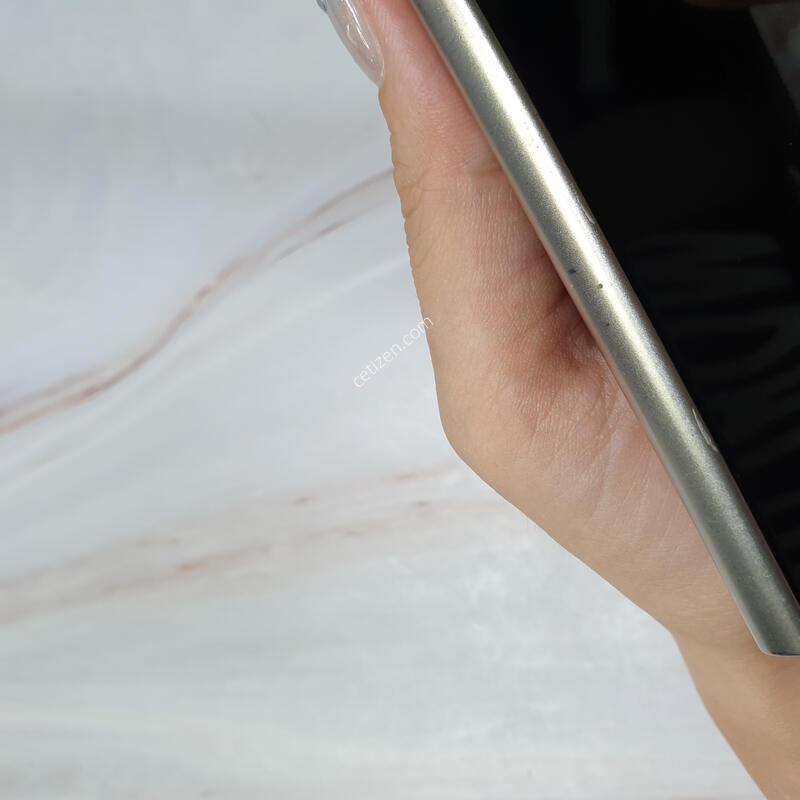 SK ������ S24��Ʈ�� ƼŸ���׷��� 512G A�� �Ǹ��մϴ�