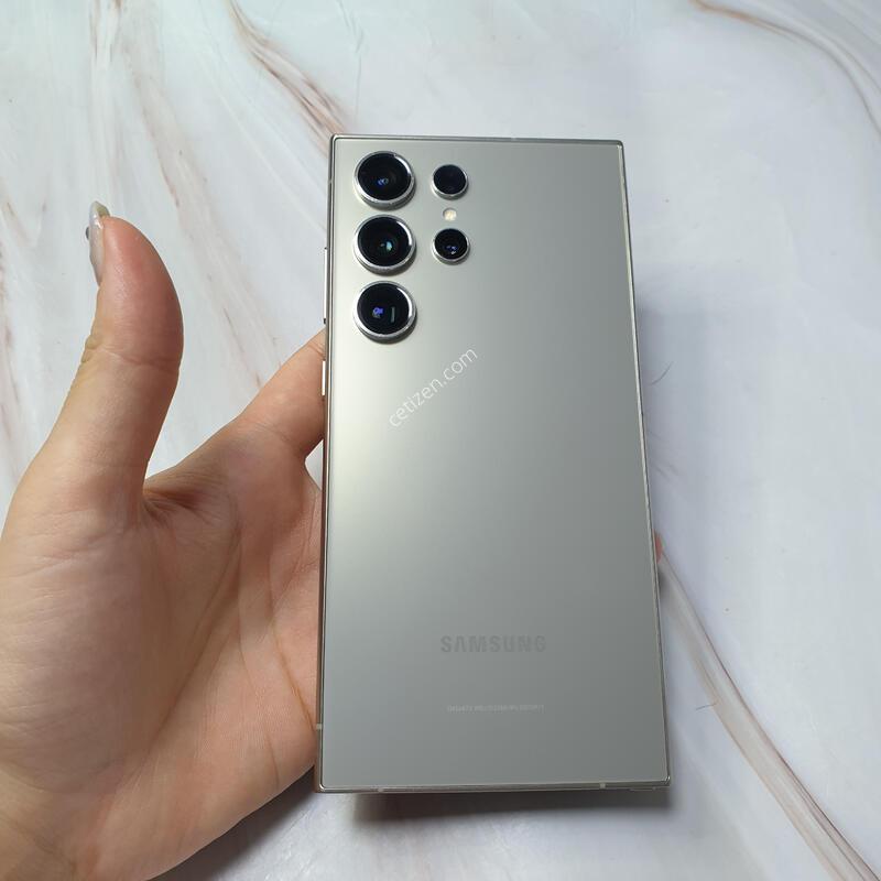 SK ������ S24��Ʈ�� ƼŸ���׷��� 512G A�� �Ǹ��մϴ�