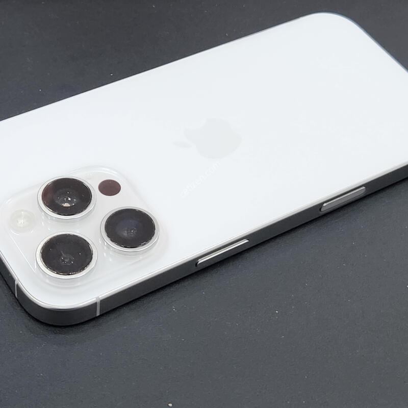 ������16���� 128GB ȭ��Ʈ