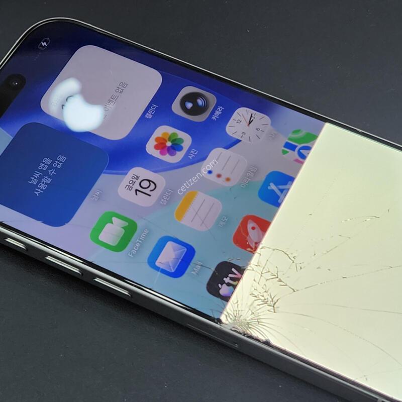 ������16���� 128GB ȭ��Ʈ