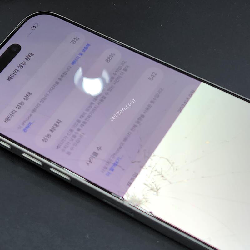 ������16���� 128GB ȭ��Ʈ