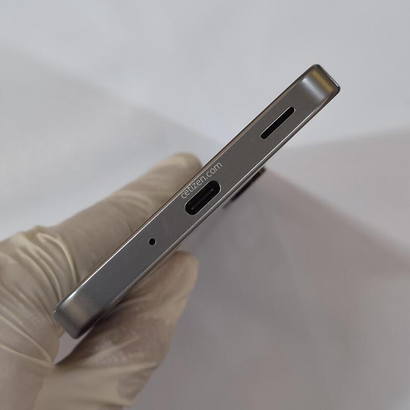 ������ ���̵�8 128GB �׷��� 77002