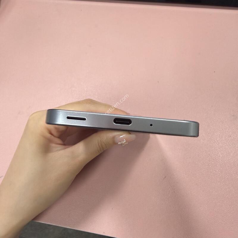 ������A175 �׷��� 128GB A��