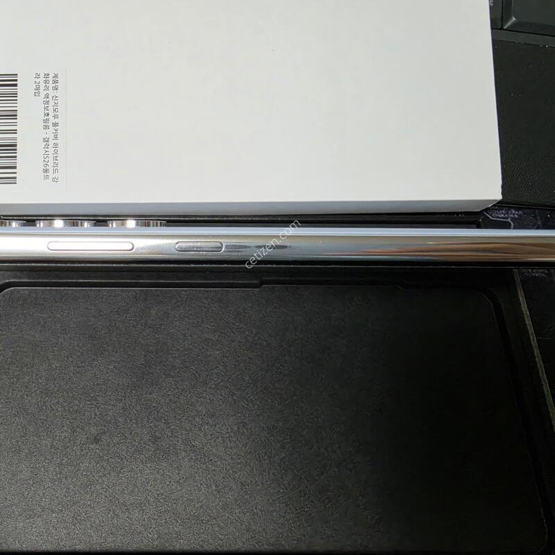������ s23  ��Ʈ�� 512 ��ī�̺���