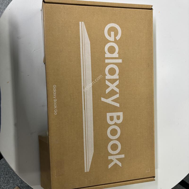 ������ �ϰ� 128GB �ǹ� �Ǹ��մϴ�.