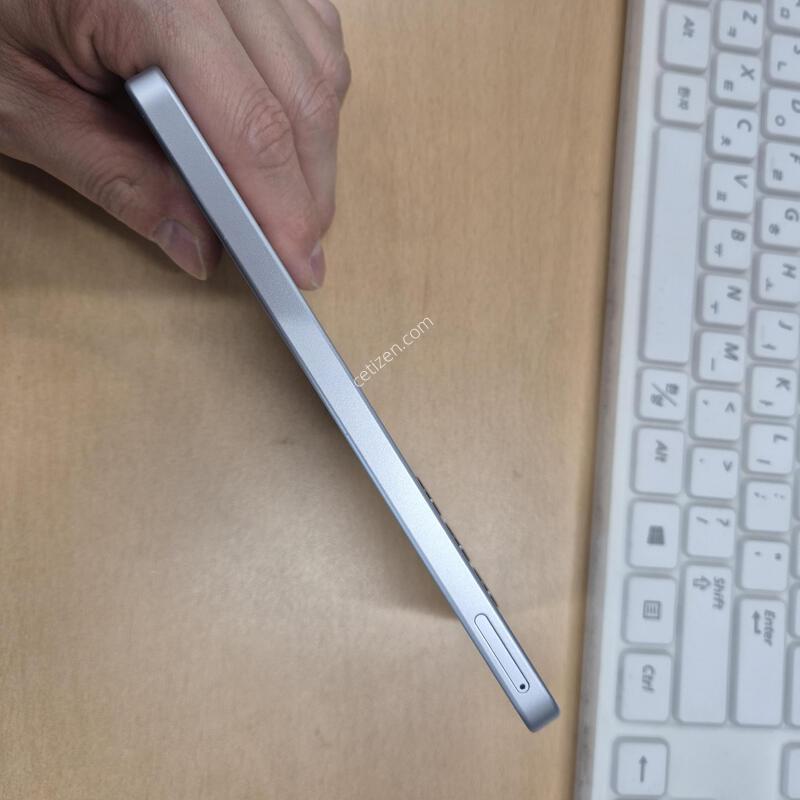 �����ù���4 ȭ��Ʈ S�� 128GB