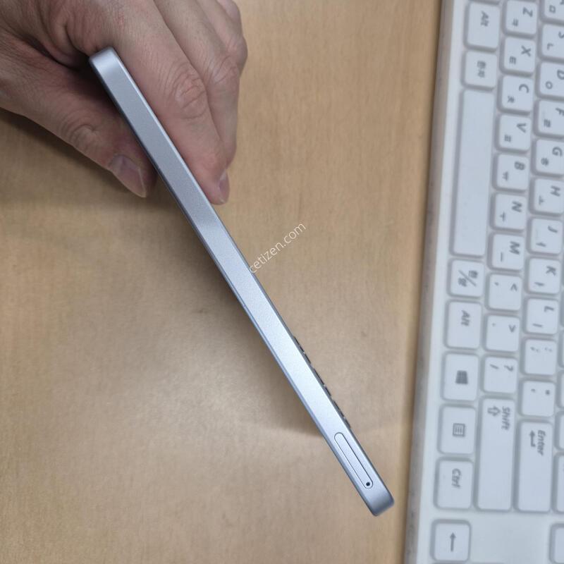 �����ù���4 ȭ��Ʈ S�� 128GB