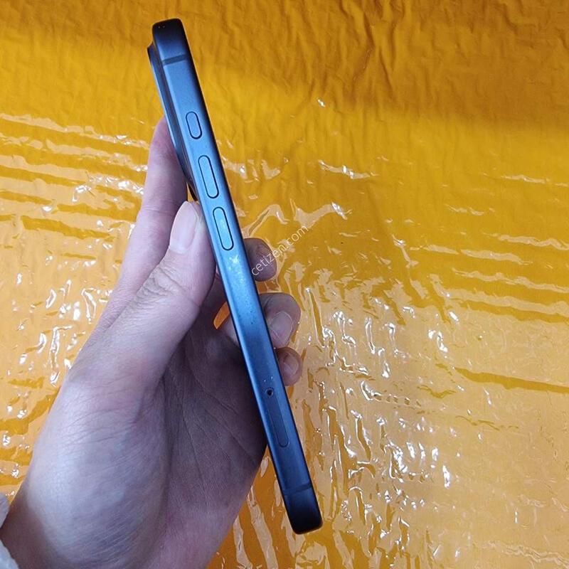 ������ 17���� 256G ������ �����ϰ� �Ǹ��մϴ�