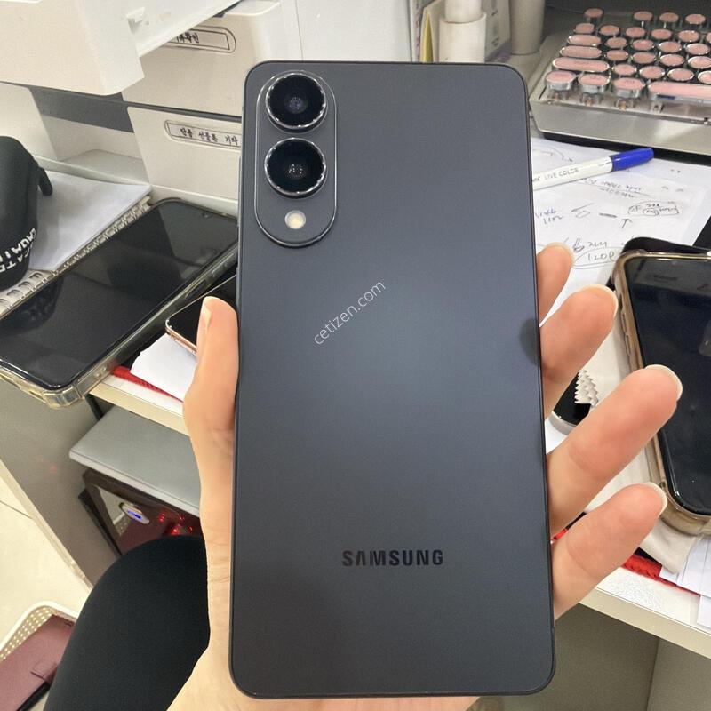 S25����