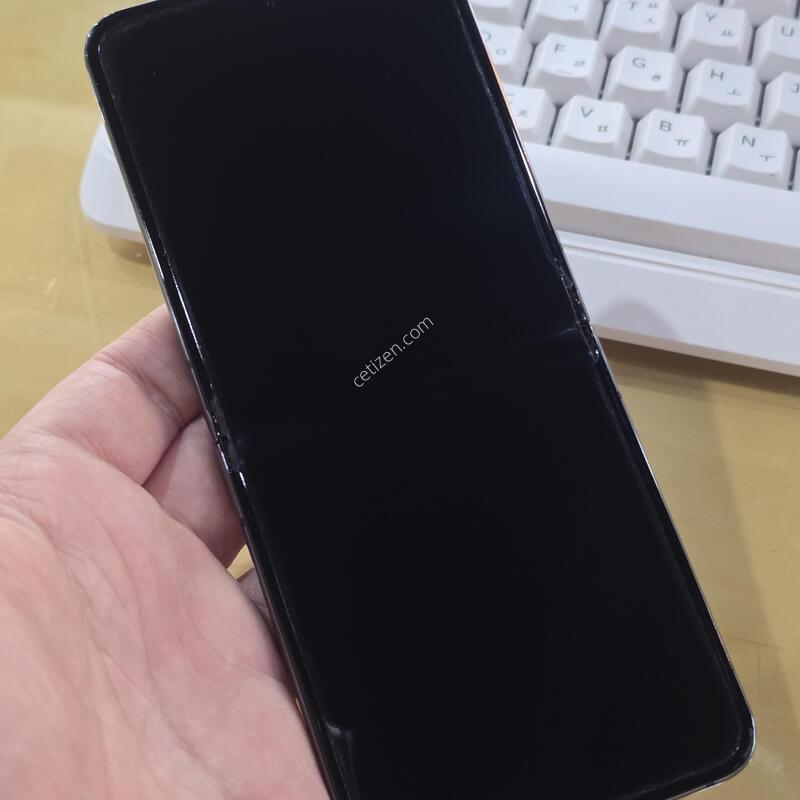 ������ Z�ø�5  256 ��ǰ�� LCD�̻� ����