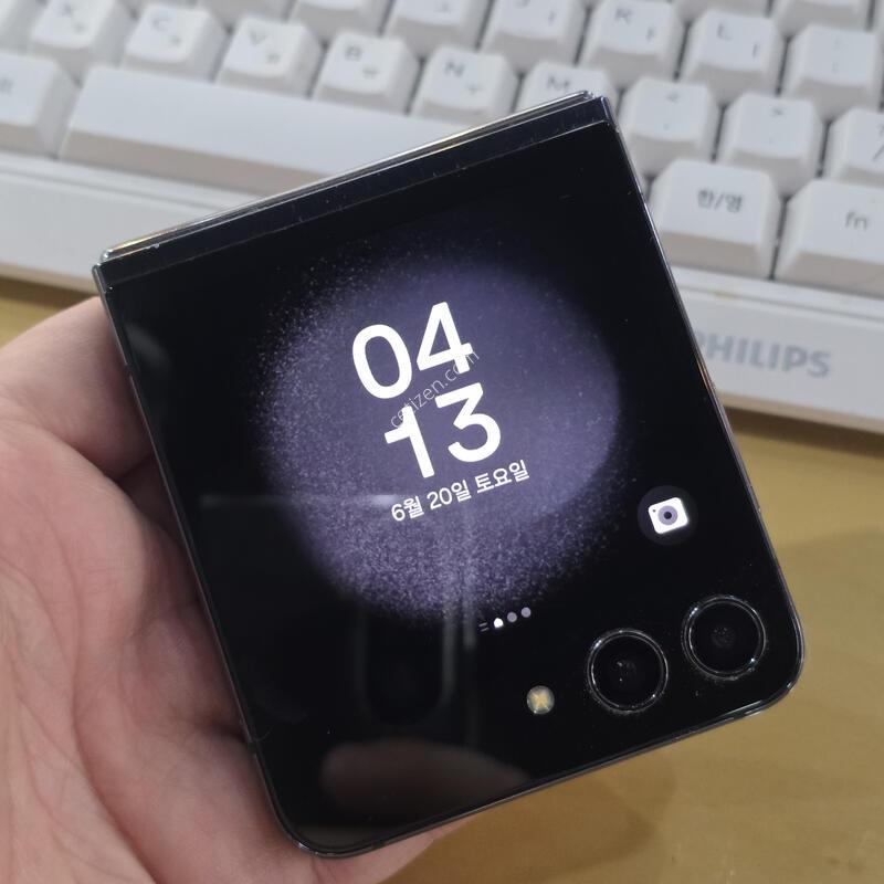 ������ Z�ø�5  256 ��ǰ�� LCD�̻� ����