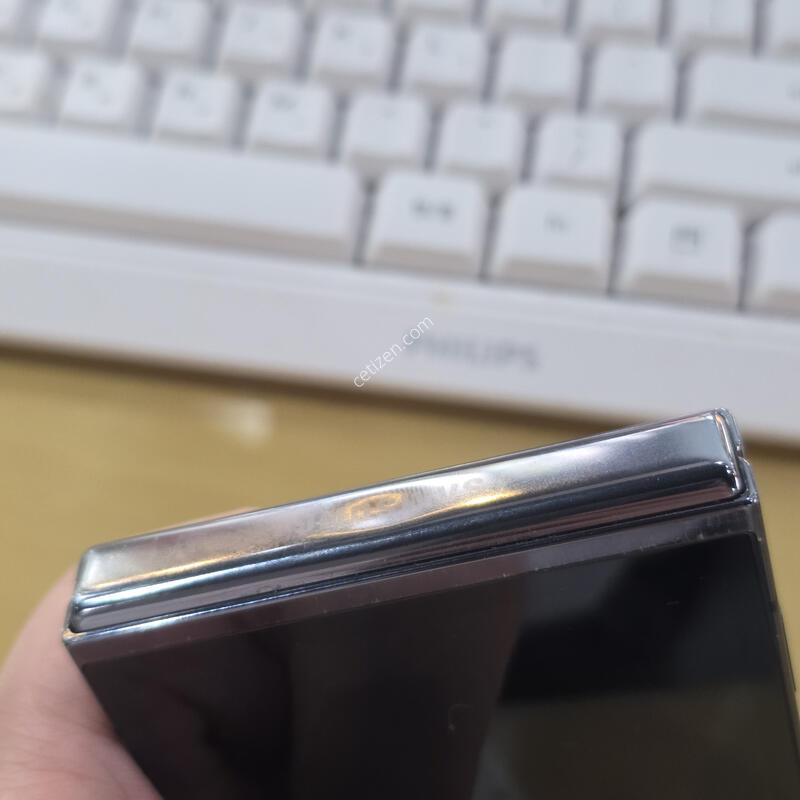������ Z�ø�5  256 ��ǰ�� LCD�̻� ����