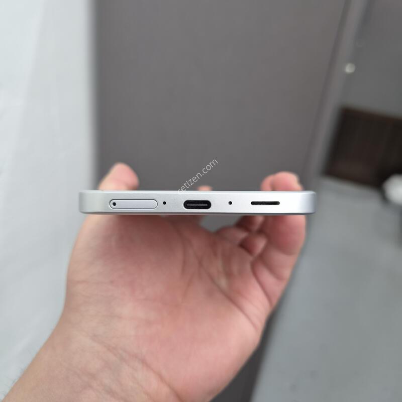 ������ A36 ȭ��Ʈ 128G