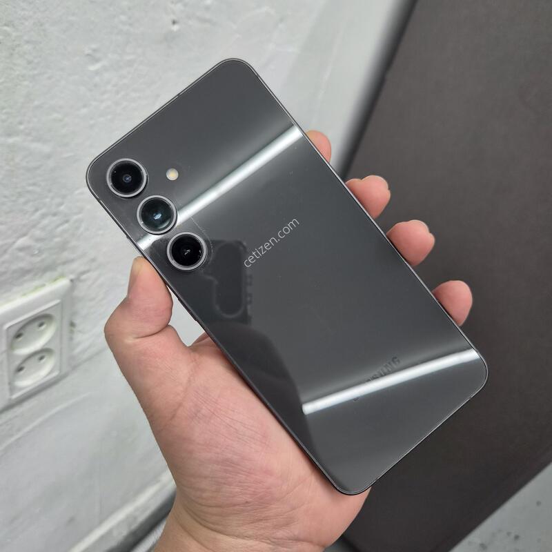 ������ S24 FE 256G