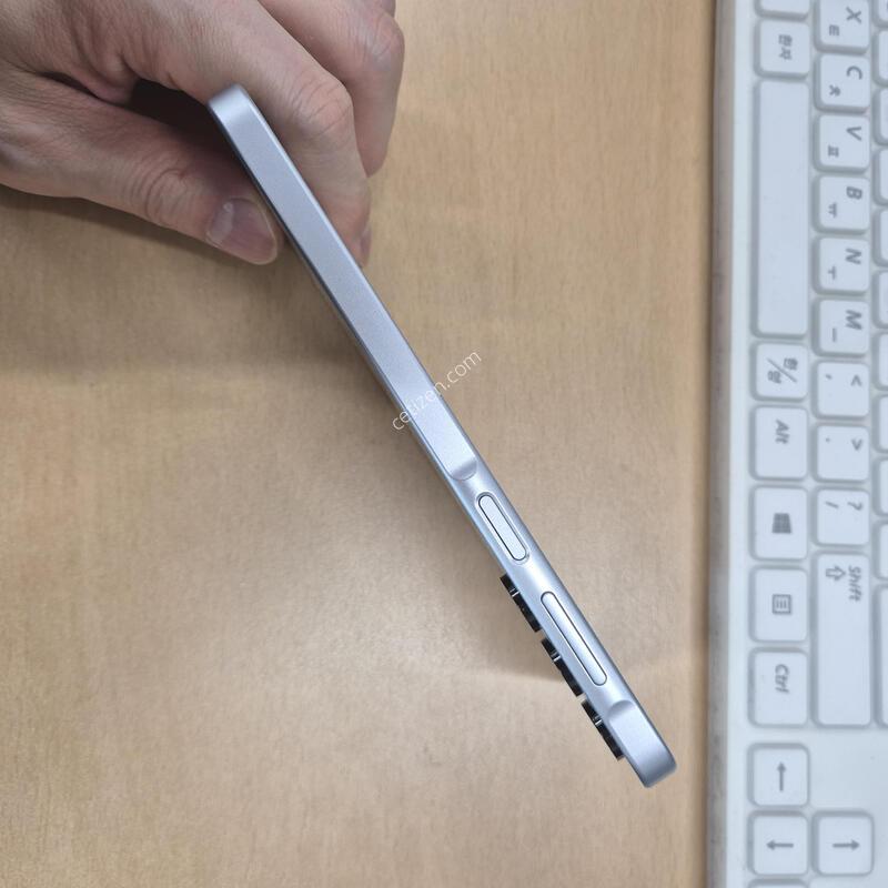 �����ù���4 ȭ��Ʈ S�� 128GB