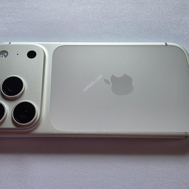 ������ 17 Pro 256GB �ǹ� Ǯ�ڽ�