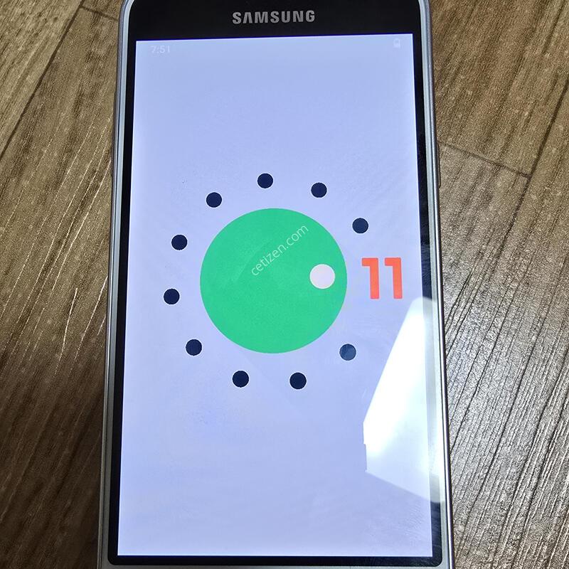 ������ J3 2016 �ȵ���̵� 11 Ŀ���ҷ�
