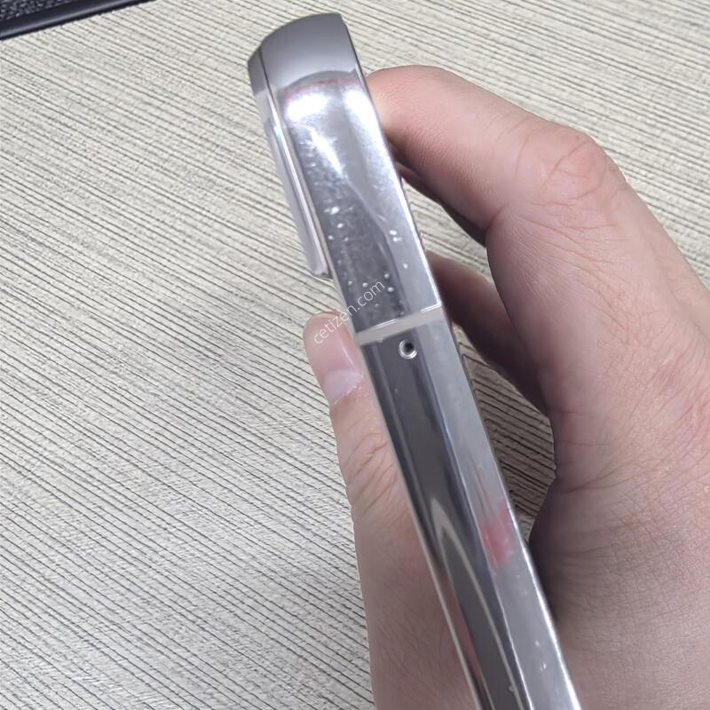 22�÷��� 256GB