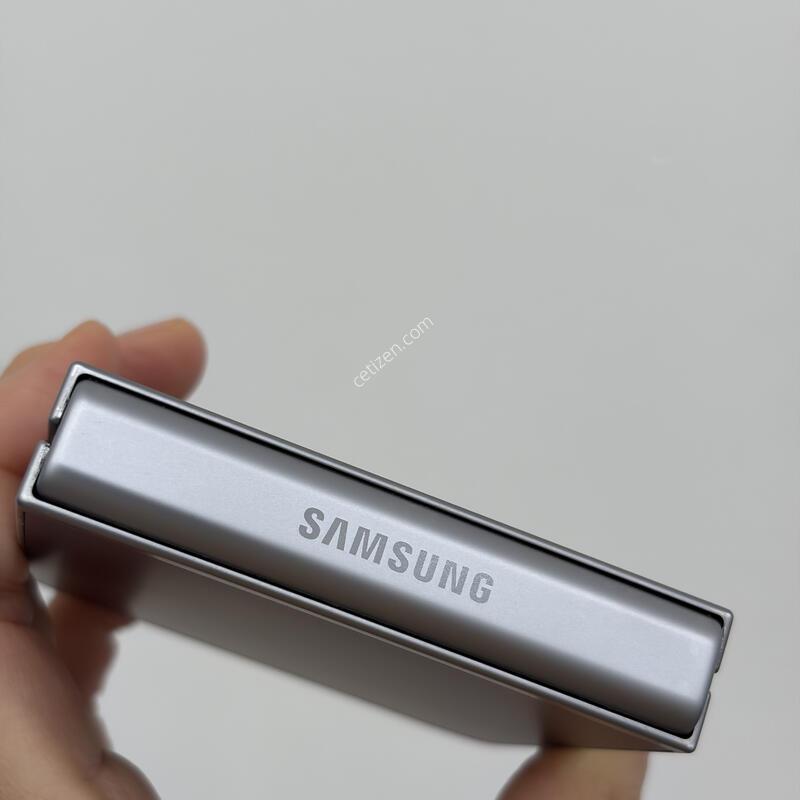 ��Ʈ�ø�6 256g �׷��̻��� �˴ϴ�