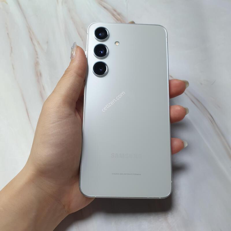 LG ������ S24 �׷��� 256G A�� �Ǹ��մϴ�