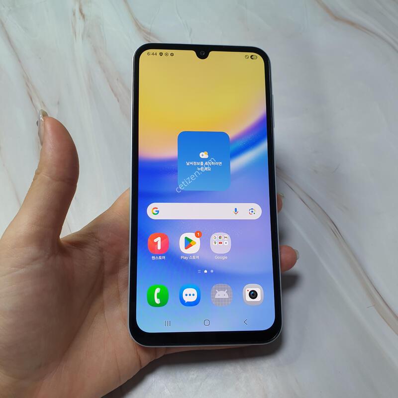 LG ������ ����3 ȭ��Ʈ 128G ������ �Ǹ��մϴ�
