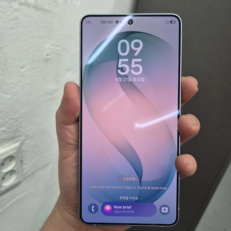 ������ S26 ��Ʈ�� ���̽����� 512G