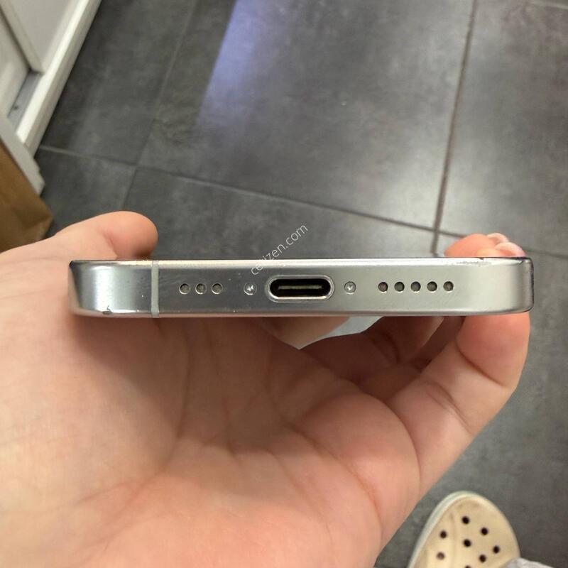 ������16���� ȭ��Ʈ 128GB/90% Y1963