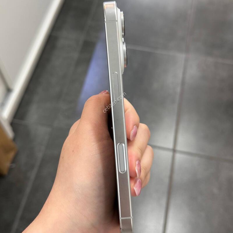 ������16���� ȭ��Ʈ 128GB/90% Y1963