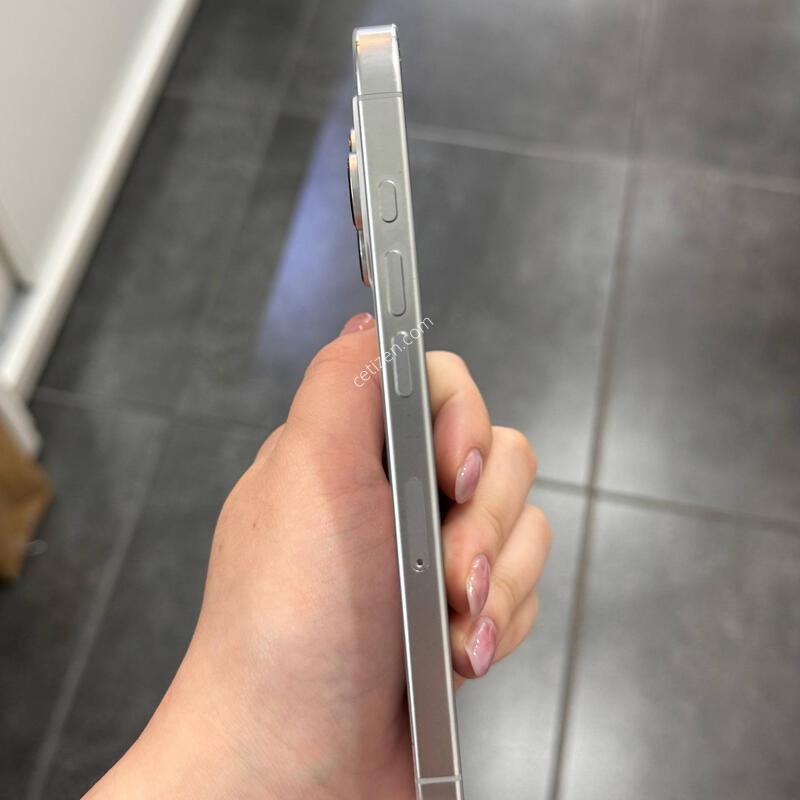 ������16���� ȭ��Ʈ 128GB/90% Y1963