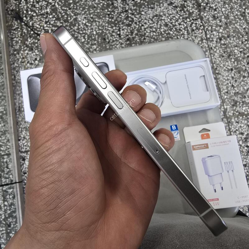 ������15���� 256G ȭ��Ʈ���� (���͸�89%) A�� ����� �˴ϴ�
