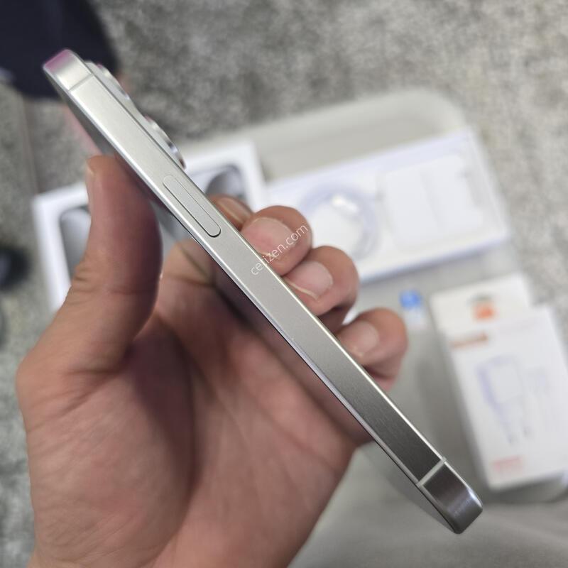 ������15���� 256G ȭ��Ʈ���� (���͸�89%) A�� ����� �˴ϴ�